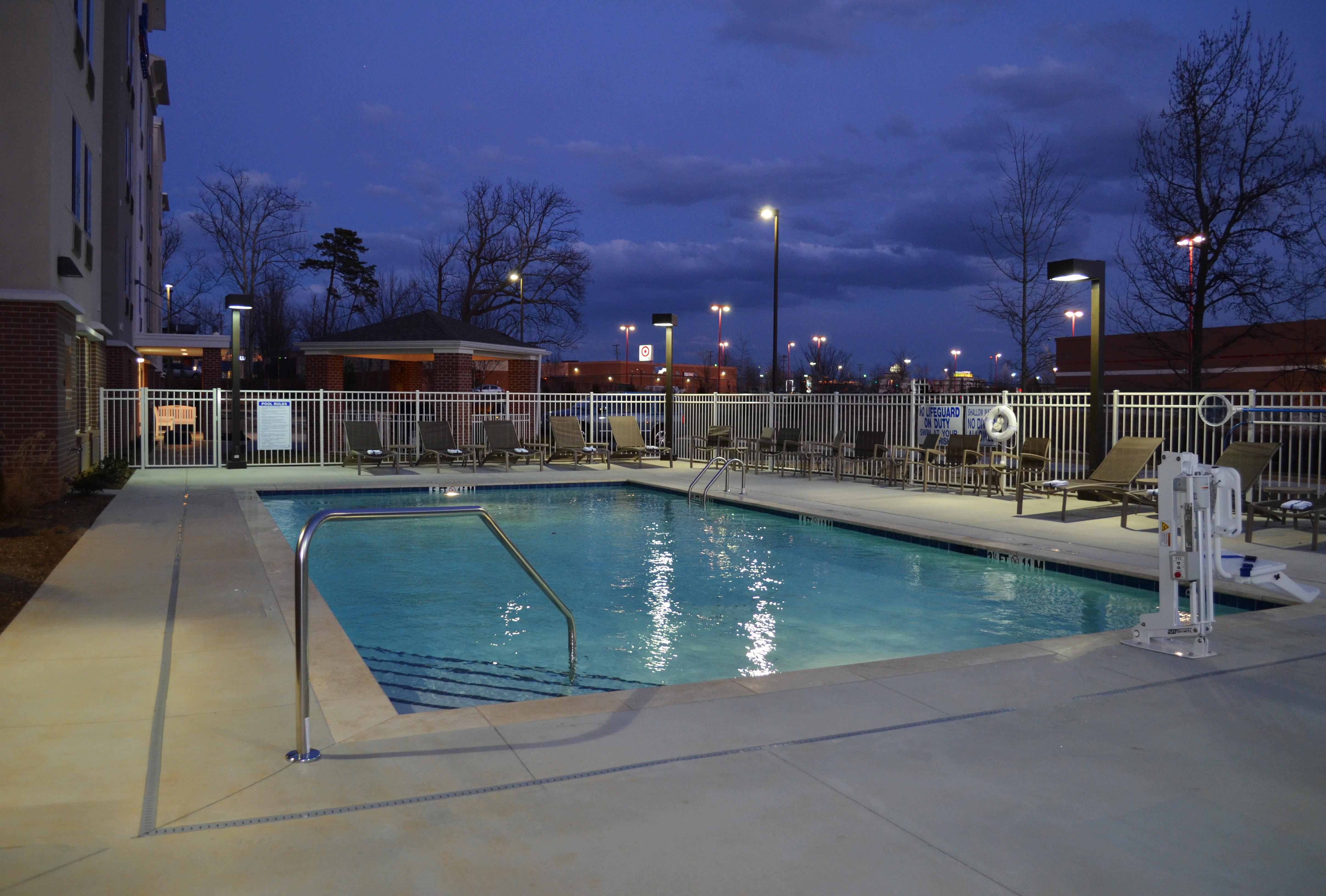 Candlewood Suites Greenville By Ihg Exteriör bild